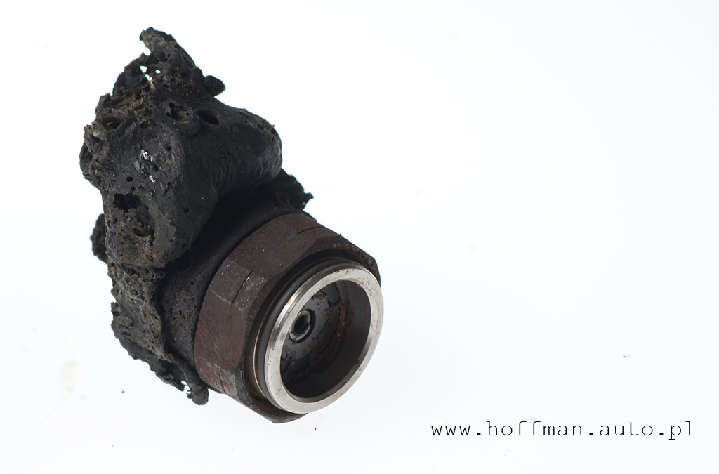 Uszkodzona - spalona cewka wtryskiwacza CR, Bosch